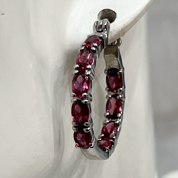 Orissa Rhodolite Garnet Silver Inside Out Hoops - Picture 8 of 12